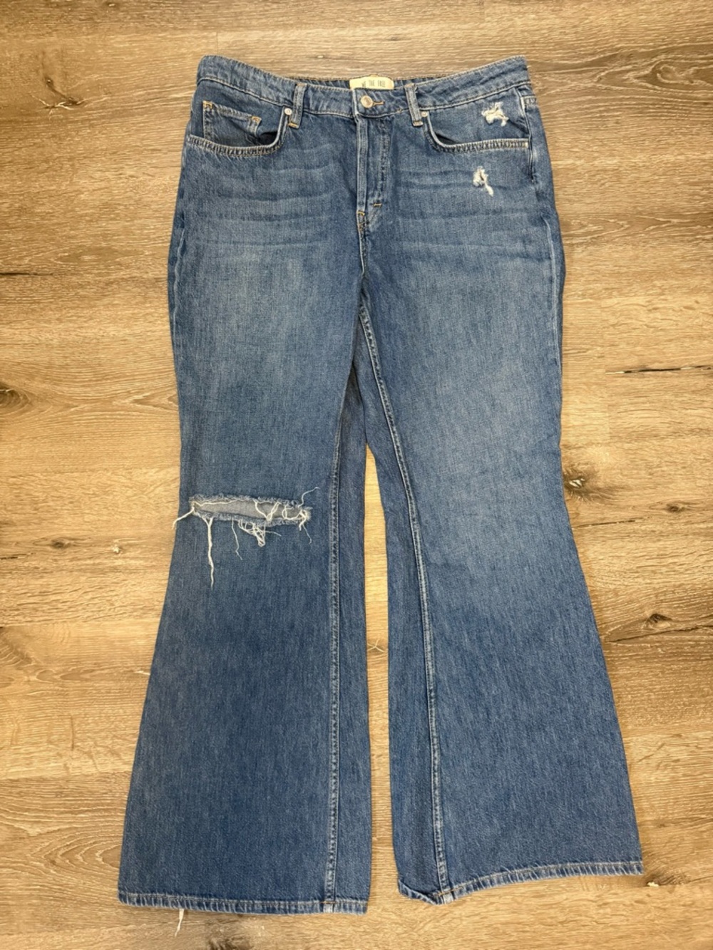 Free People We The Free Distressed Flare Jeans Size 31